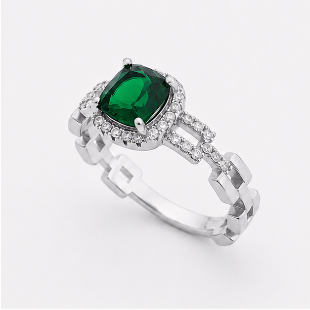 Emerald Royal Heirloom Ring
