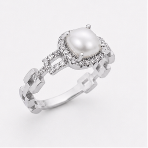 Pearl Royal Heirloom Ring