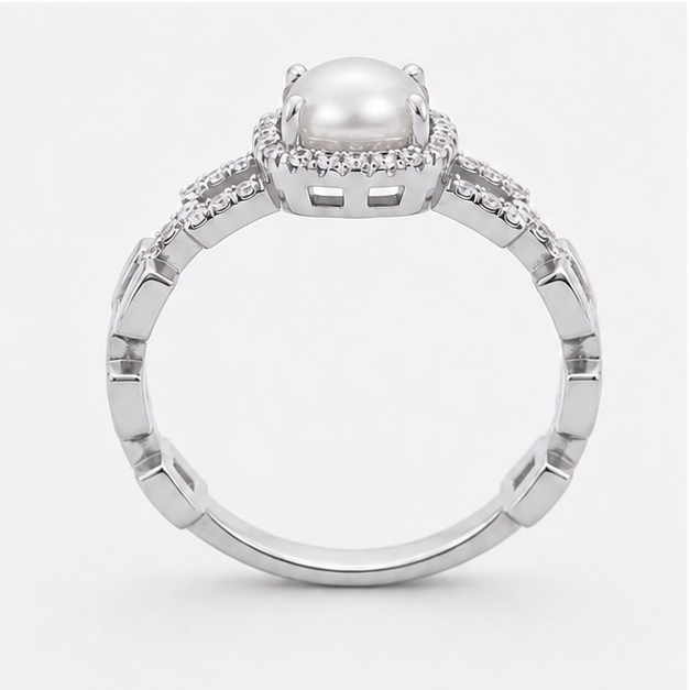 Pearl Royal Heirloom Ring