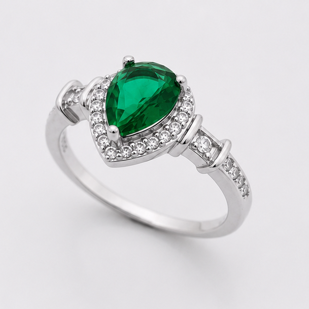 Emerald Luna Empress Ring