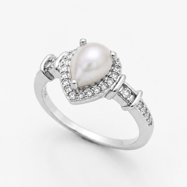 Pearl Luna Empress Ring